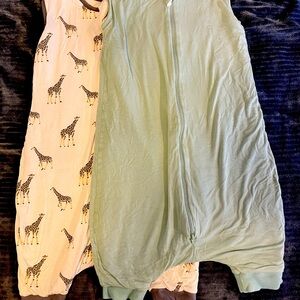 Sleep Bag Walker by Kyte Baby 1.0 TOG Size M - 1 Giraffe and 1 Sage